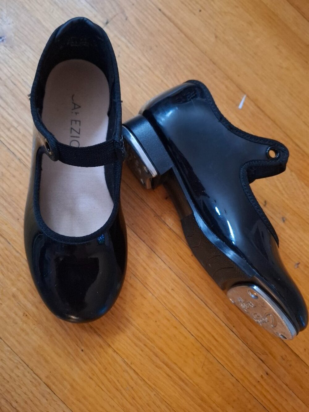 Capezio Size 11 Toddler Girl Tap Dance Shoes Black Patent